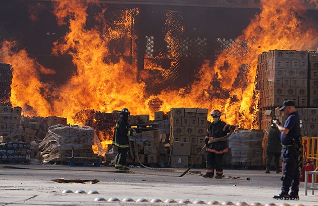 Zacatecas Web News | De México para el mundo... » VORAZ INCENDIO CONSUME  ALMACÉN DE LA CERVECERÍA MODELO